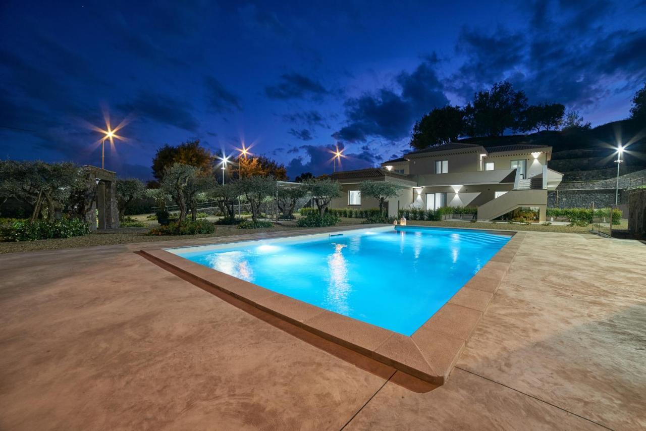Aparthotel Il Casale Di Monacella Santa Venerina Exteriér fotografie