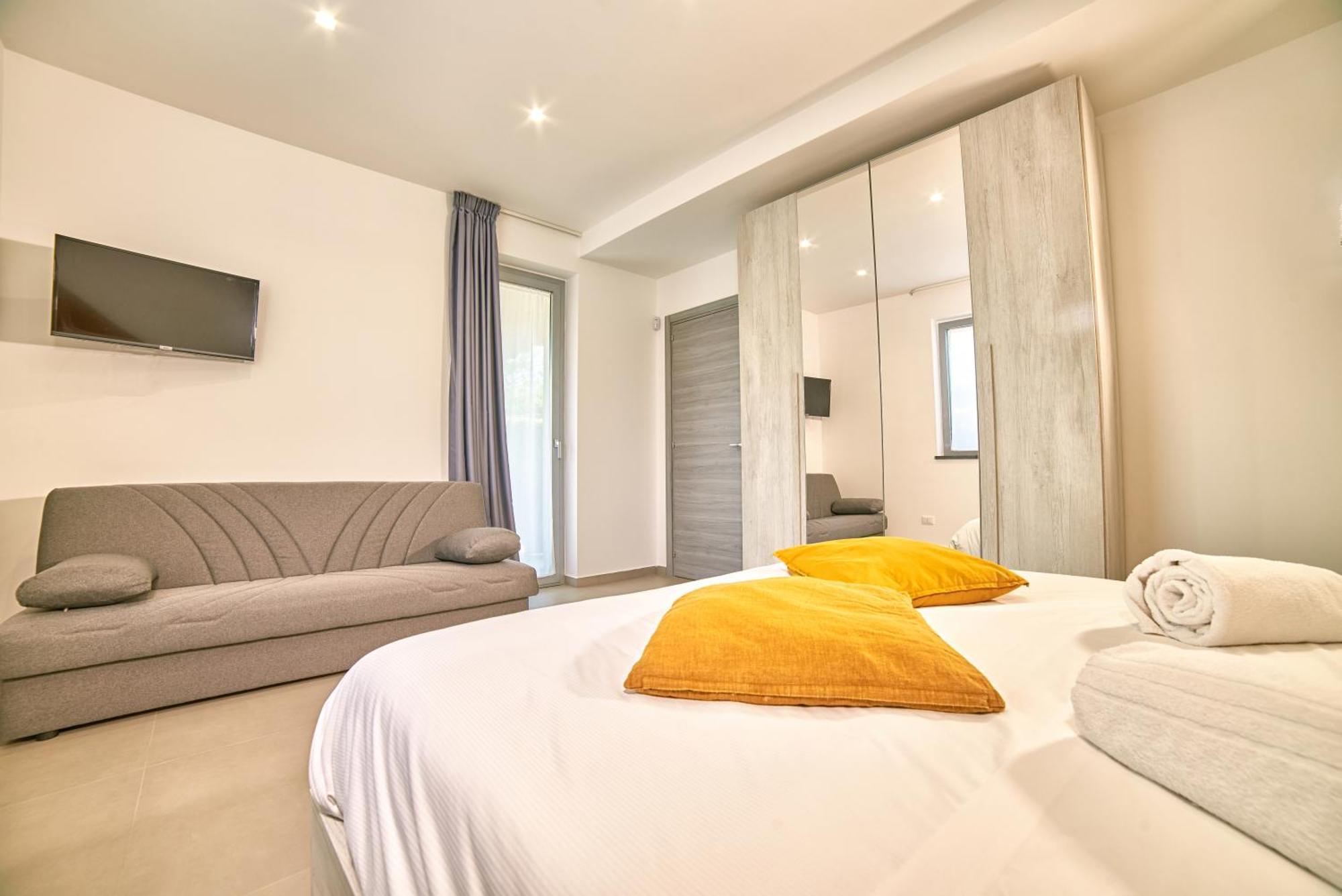Aparthotel Il Casale Di Monacella Santa Venerina Exteriér fotografie